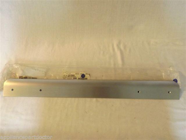 KENMORE AMANA REFRIGERATOR 12572604S Handle,extr Fz(stn Stl) NEW IN BOX KENMORE AMANA REFRIGERATOR 12572604S Handle,extr Fz(stn Stl) NEW IN BOX